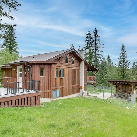 Scenic Kootenai Forest Home With Outdoor Living Area